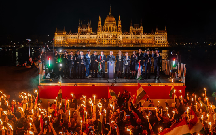 Magyar Péter: rendszerváltó népünnepély lesz szombaton Budapesten