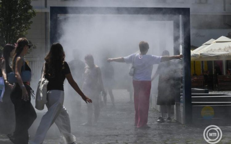 Országosan elérte, Budapesten meg is haladta a 40 Celsius-fokot a legmagasabb hőmérséklet