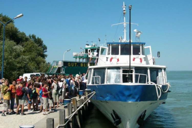 A balatoni hajók naponta közlekednek a hét végétől