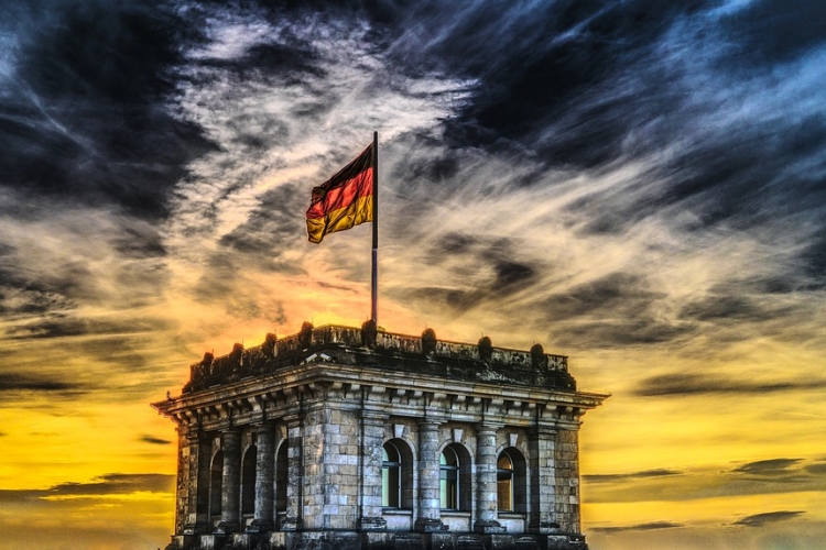 Több mint 200 milliárd eurós hiánnyal számol a német kormány